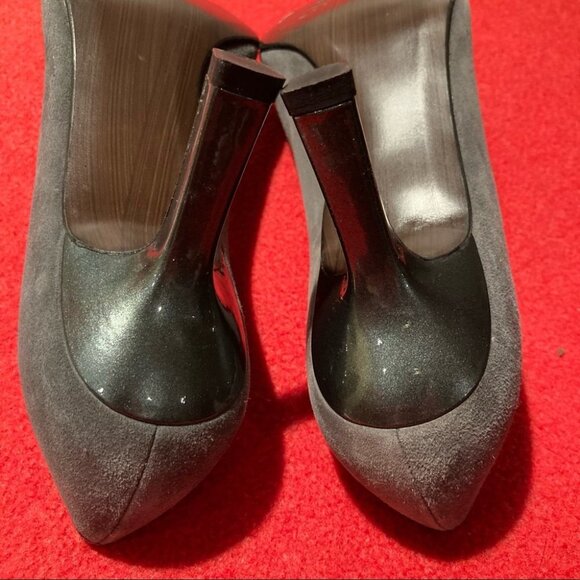 STUART WEITZMAN Sz 10 Suede & Patent Leather with  Buckle Pointy Toe Pumps - Picture 8 of 8